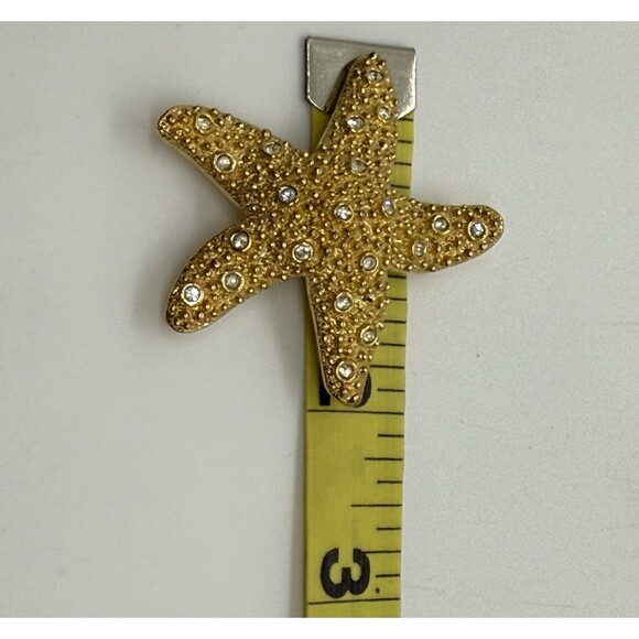 Swarovski Goldtone Starfish Brooch Pin W/ Scattered Clear Crystals Retired Rare - Picture 5 of 11